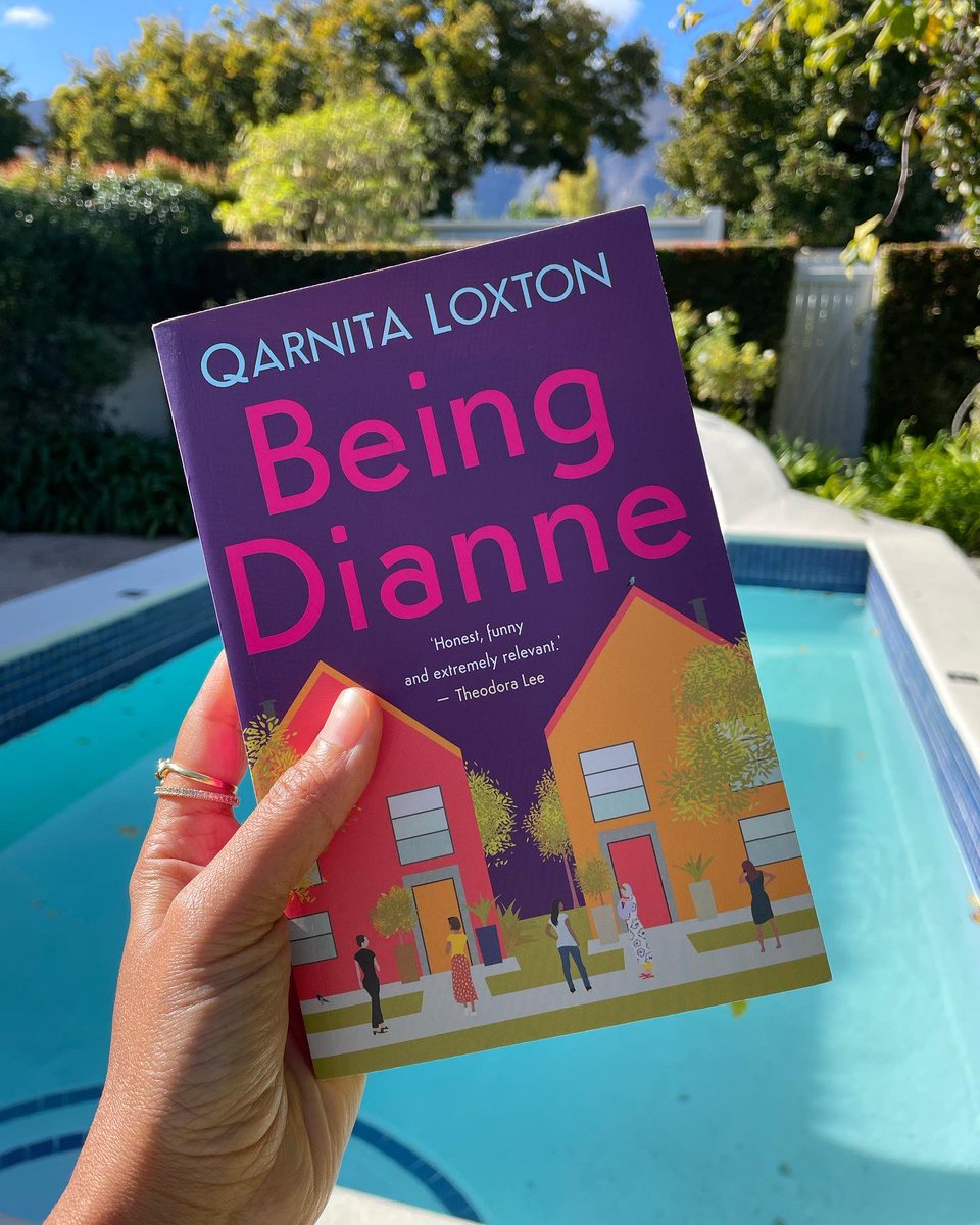 QLed's tweet photo. #BeingDianne getting her turn to shine today @franlitfest Franschhoek weather has played along beautifully. This afternoon’s session is about Cape Town as a setting and as a character. Where to start ? I love this place and my books show it  #flf @NBPublishers https://t.co/gZUW1gvKQF