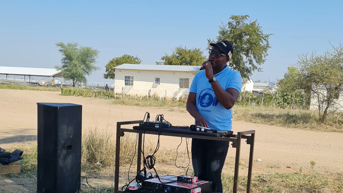 LloydMungoni's tweet photo. DAY 4. 14/05/22
Bishopstone Juice plant | 
Risk Communication and Community Engagement (RCCE).    
#YourMessenger #HumanitarianWork #YourMC 
"Its More Than Broadcasting Live"
The Edutainer OnSet🎙 https://t.co/z9TMk7UHui