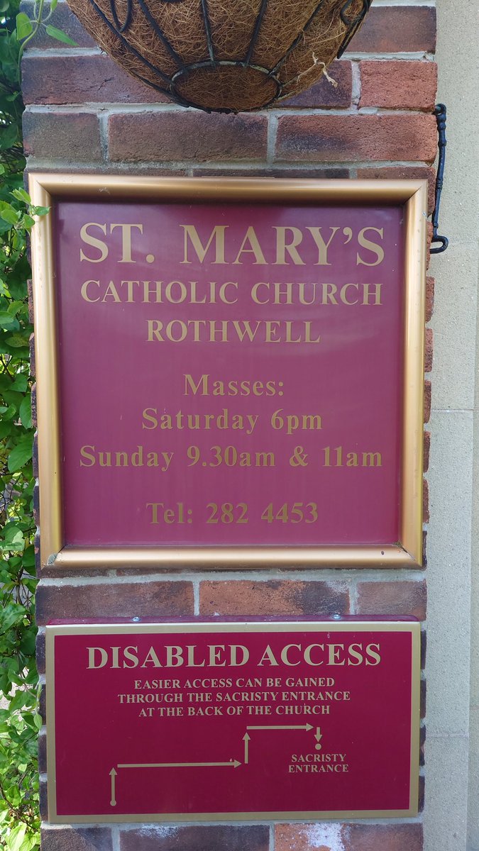 GraphicsTemplar's tweet photo. Old signs Vs new 👍🏻
#stmaryschurch #rothwell #templargraphicsuk #FYP #Trending #leeds #signage #signdesign #graphics https://t.co/o505ab7dXs