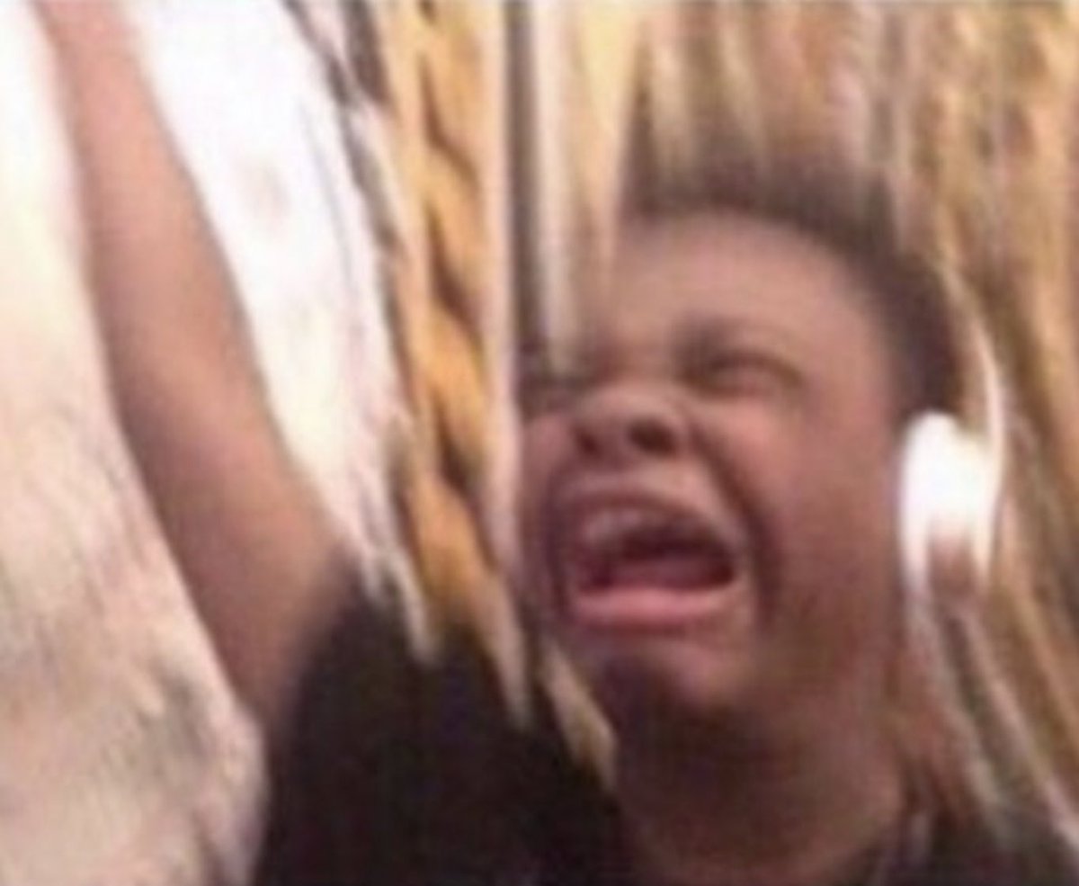 takegreenpill's tweet photo. Me seeing $luna moon after I got in at 5 zeroes https://t.co/4QdPH8YpBJ