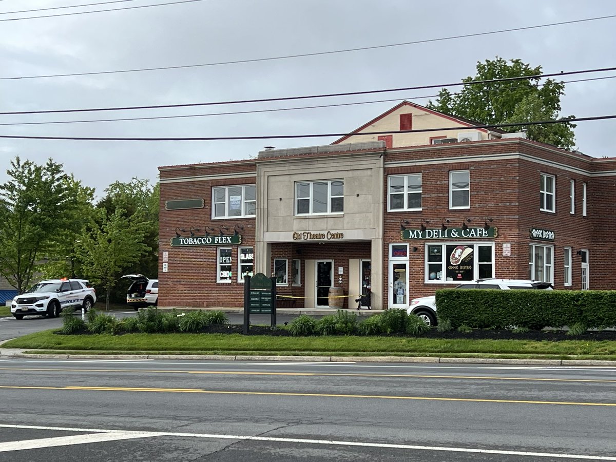 BrandonMichon's tweet photo. Hey #VA10 we are NOT exempt from the impact of the woke agenda. Even our small towns are experiencing rising crime. We must have safety in our communities.
Letβs elect leaders who will support law enforcement and prosecution of those who break the law.
#votebrandon https://t.co/1zqTrIiv81