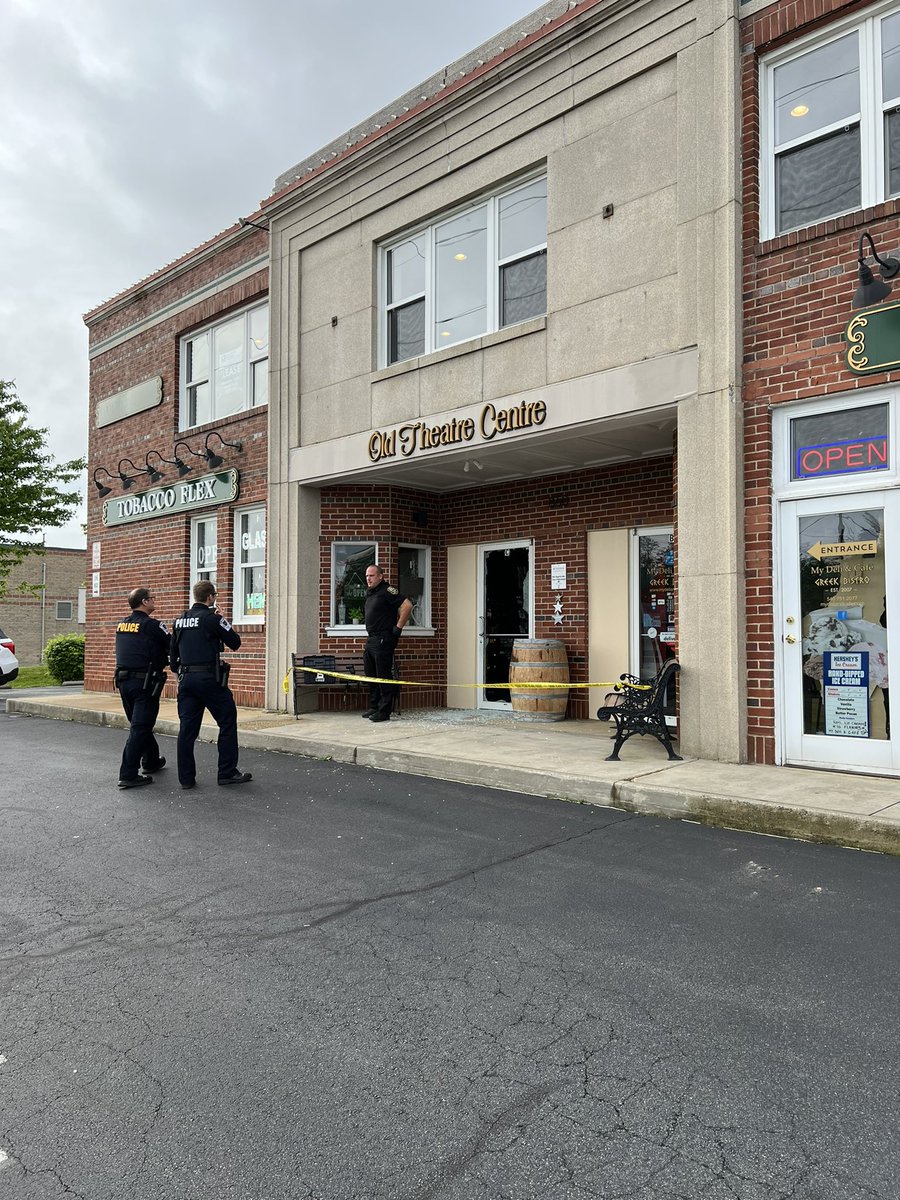 BrandonMichon's tweet photo. Hey #VA10 we are NOT exempt from the impact of the woke agenda. Even our small towns are experiencing rising crime. We must have safety in our communities.
Letβs elect leaders who will support law enforcement and prosecution of those who break the law.
#votebrandon https://t.co/1zqTrIiv81