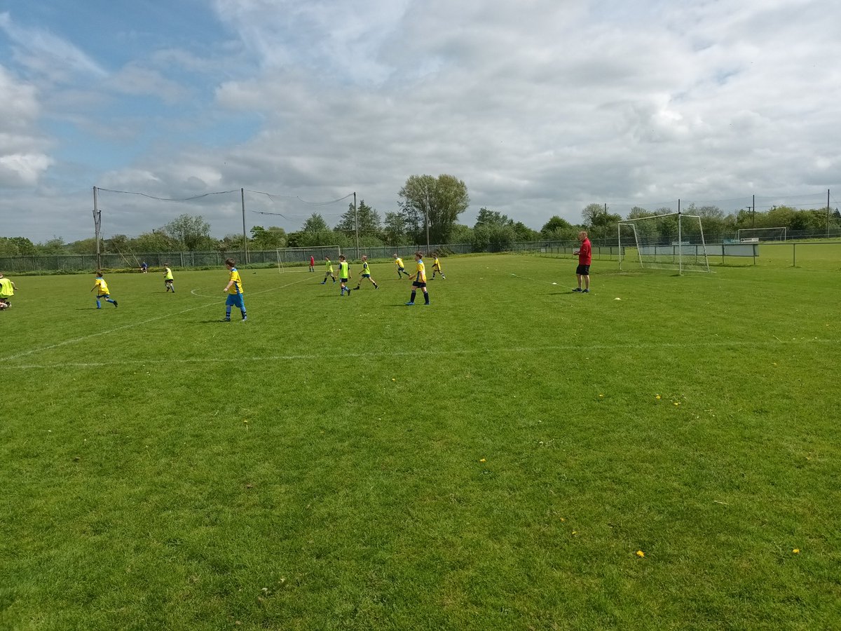 albertcapillas's tweet photo. @NenaghAFC @Nenagh_afc #grassroots #TheBeautifulGame end of season academy blitz https://t.co/tqJMgZwlIi