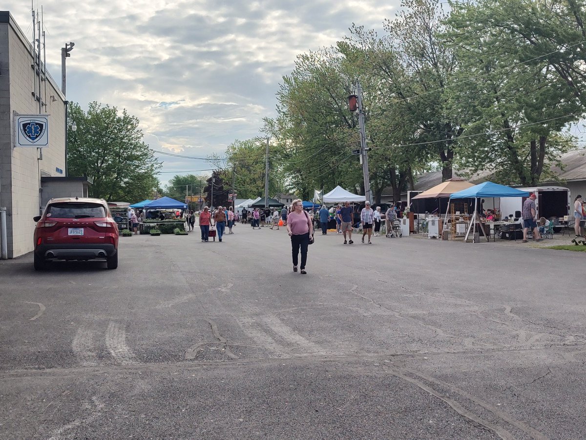 JillGosche's tweet photo. It's flea market weekend! https://t.co/asgRwAnQzF