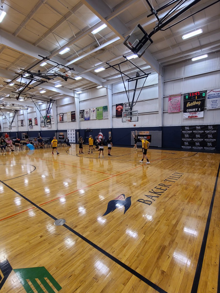 JJSchauf's tweet photo. @AcademyDubuque 3rd/4th Ready to Roll! https://t.co/YxfOcdLI0g