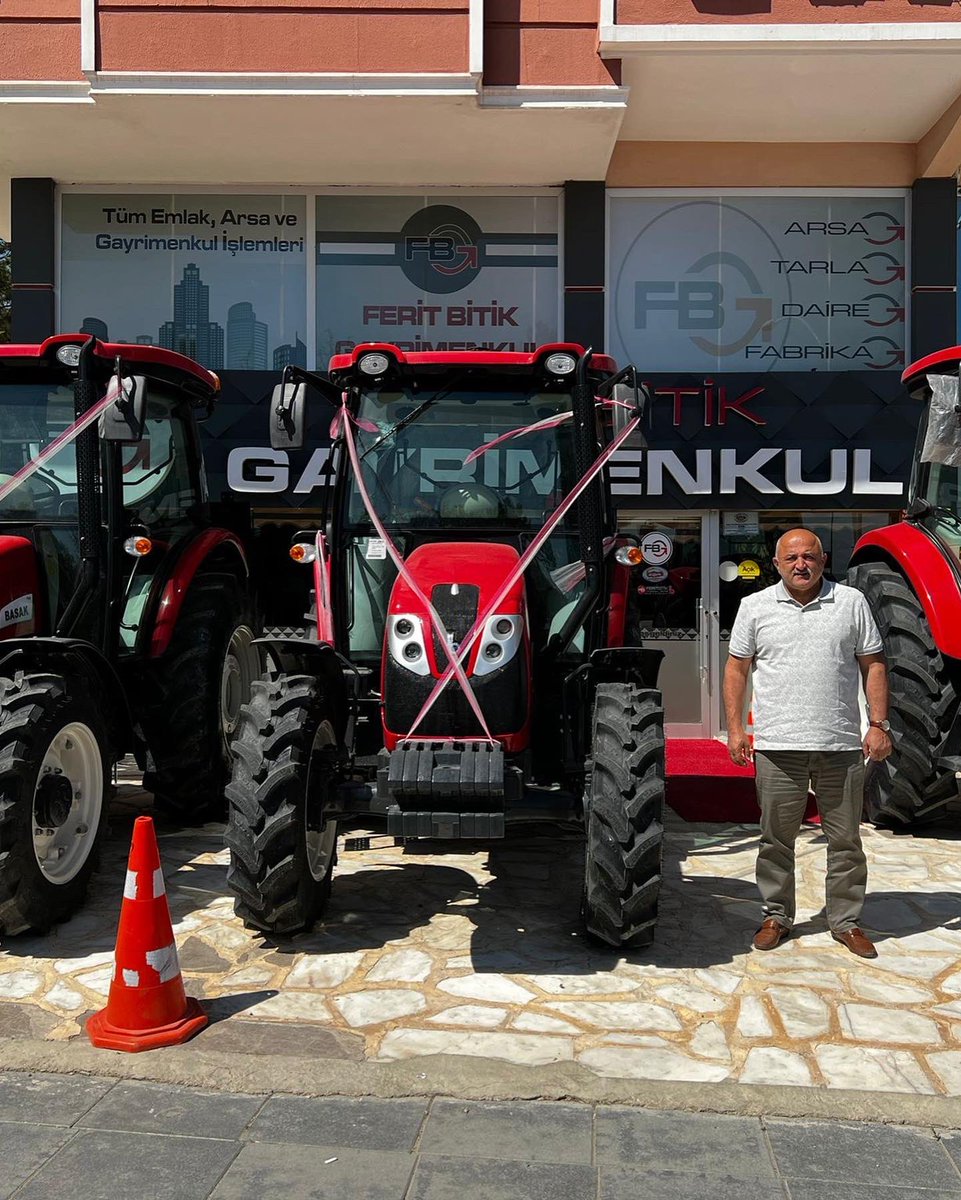 ‘‘ Çiftçi Yoksa; Gıda ve Gelecek Yoktur. ’’
‘’ Çiftçi Yoksa; Ekmek Yoktur. ‘’
‘’ Çiftçi Yoksa; Hayat Yoktur. ‘’

Tüm meslektaşlarımın emekçi ve sabırlı çiftçilerimizin 14 Mayıs Dünya Çiftçiler Günü Kutlu Olsun…
#DuenyaCiftcilerGuenue 
#TARIM 
#CiftcilerGunu