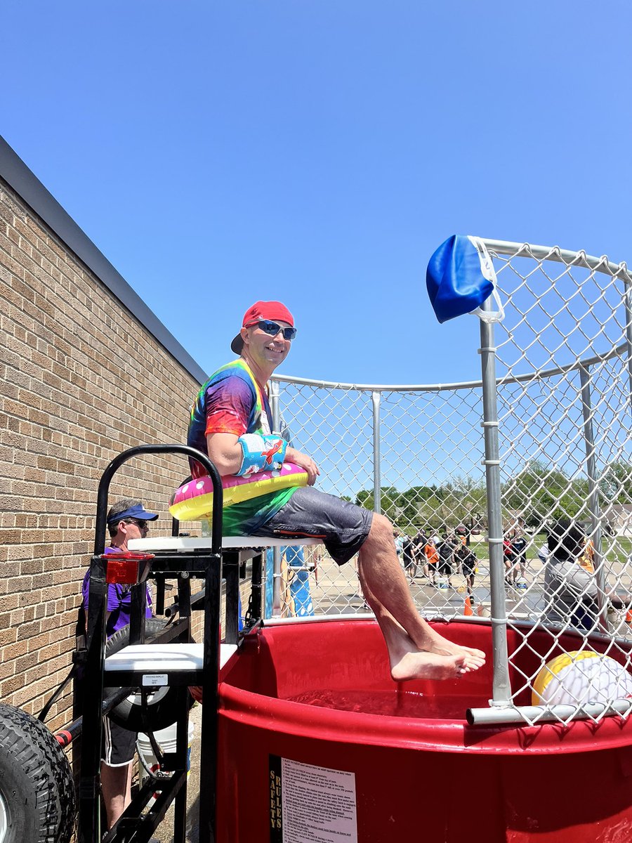 mstaylorparsons's tweet photo. More pictures from field day!! 😄 https://t.co/91plbBa9LZ