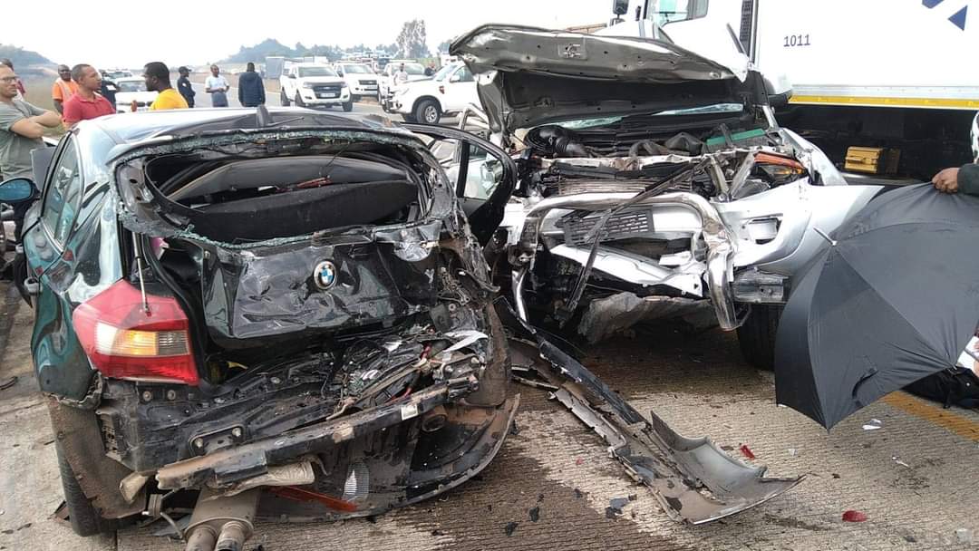 Veetra__'s tweet photo. Accident on the N1 before Vlakfontein. Multiple vehicles involved. https://t.co/NMoz15uCeK