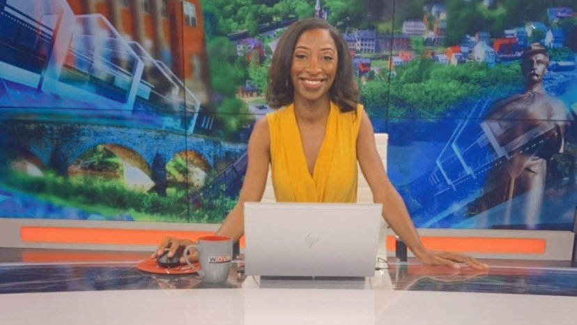 MikaylaNewtonTV's tweet photo. Good morning sleepy heads! Today is going to be a great day! #morningnewsers #wdvm #DC #DMV #VA #WV #MD https://t.co/XqxOXWTxPM