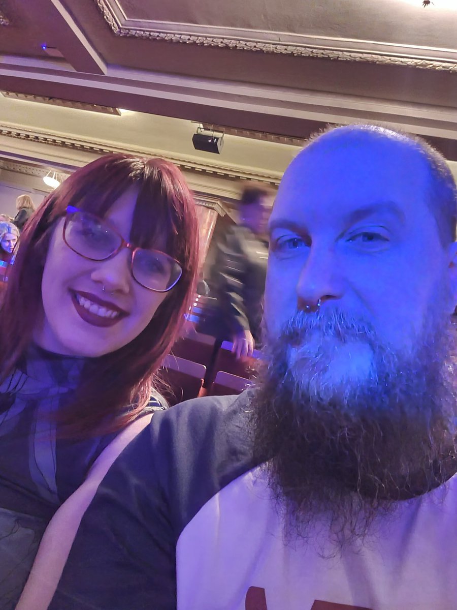 MrBobknot's tweet photo. Away to see @RockOfAges at the playhouse in Edinburgh the pre show tunes are already banging! https://t.co/kgduONNPtR