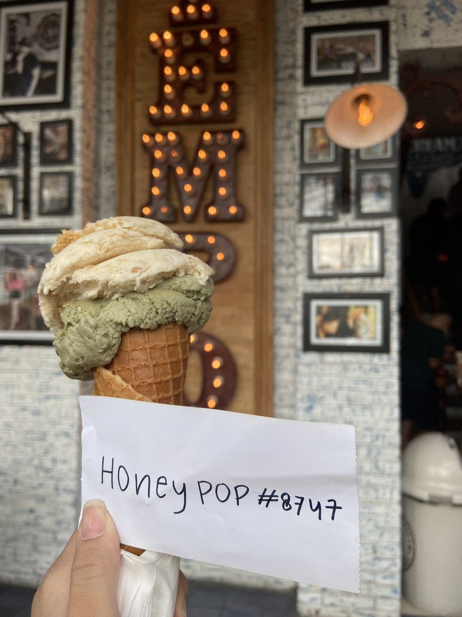 itsurallyy's tweet photo. Day 2! i went to local gelato store and strolled around the city with my friends and we stopped by on the local dimsum shop🧚🏻‍♀️🧚🏻‍♀️✨ https://t.co/VW1kG8IbA7