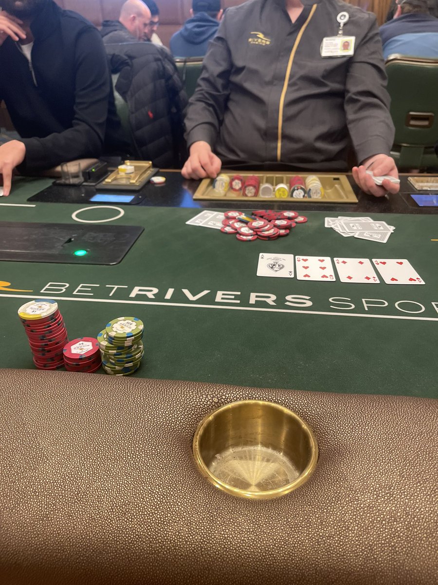 Pretty nice place <a href="/RiversPokerDP/">Rivers Casino Poker Room - Des Plaines</a> . Will be back.
