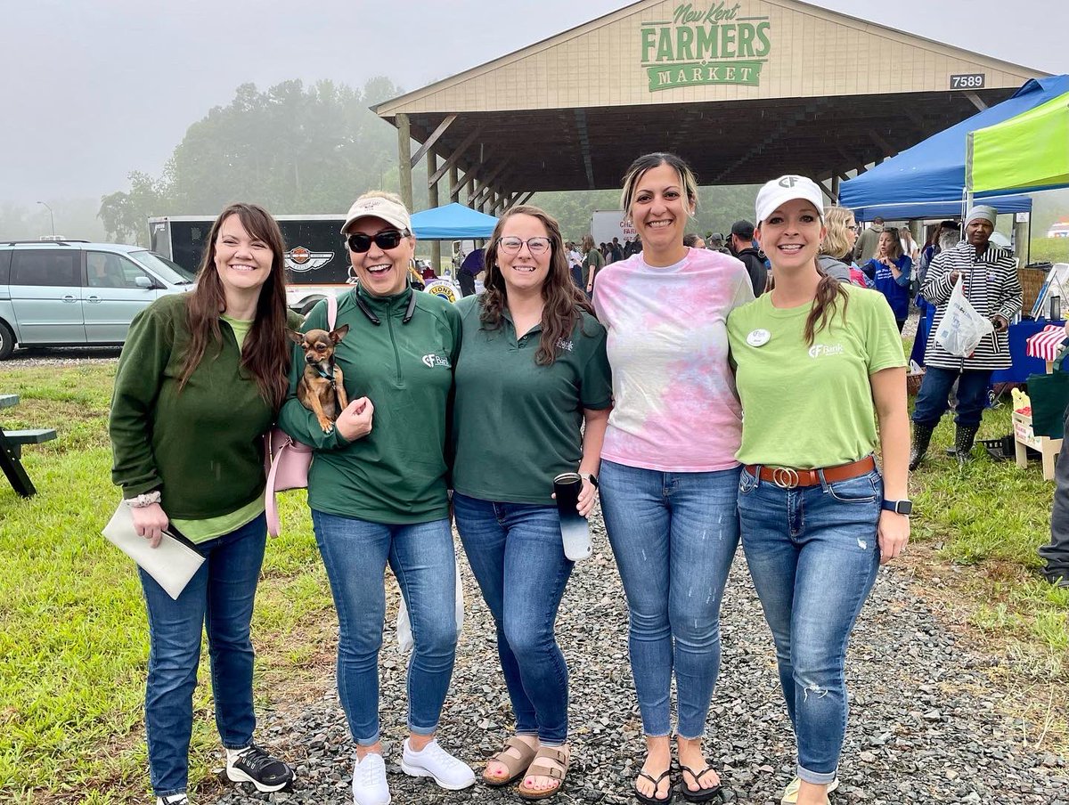 CandFBank's tweet photo. We are having a great time at the New Kent Farmers Market for a Cash Mob! #cashmob 🌽🍎🫑 https://t.co/QmUQBdZ1Cl