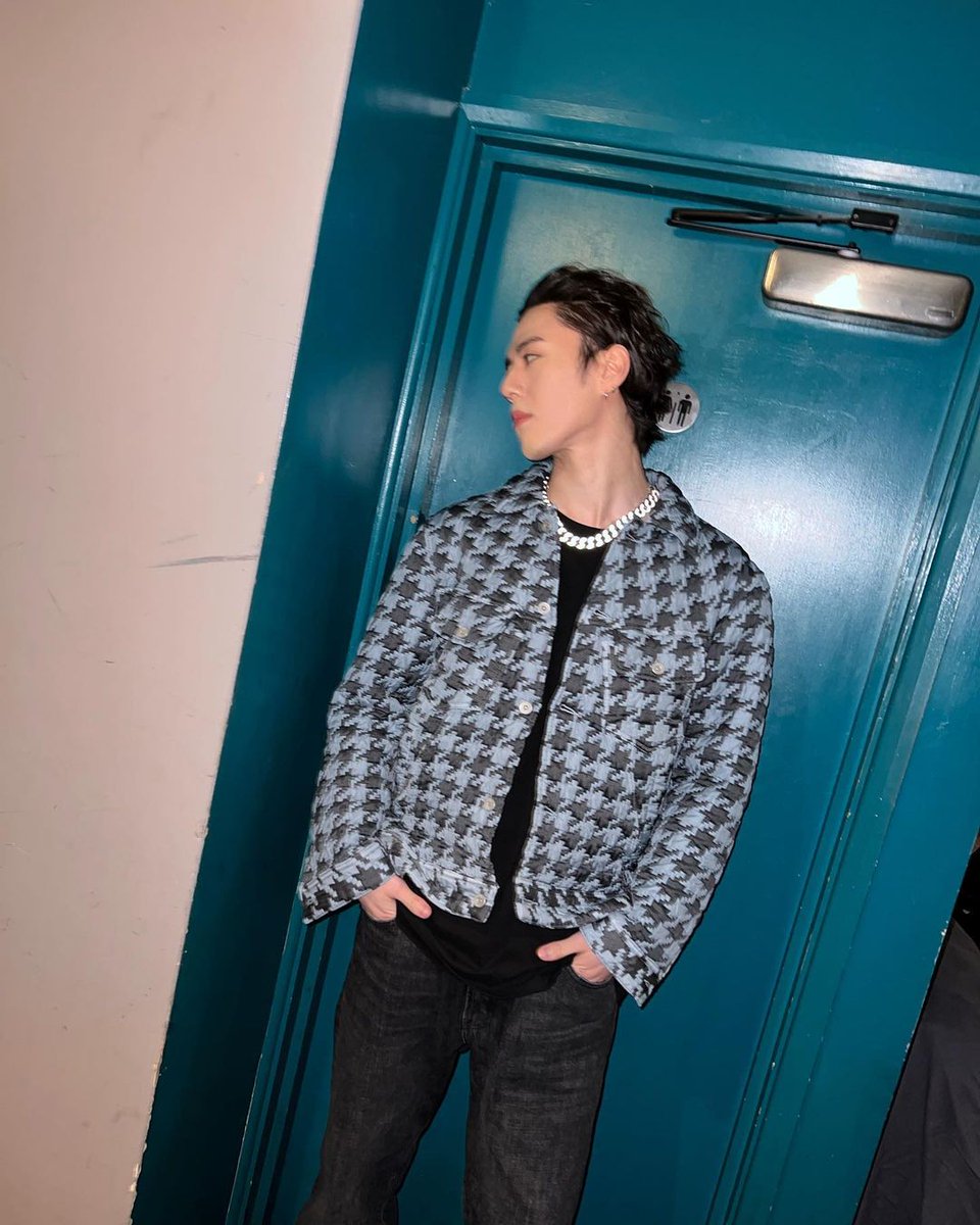 Thank you London💙❤️🤍🇬🇧 Thank you Europe! love you all!!!!!🐥💚