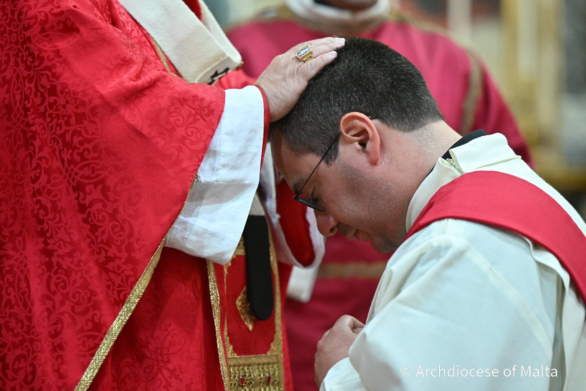 Bishop CJ Scicluna tweet media