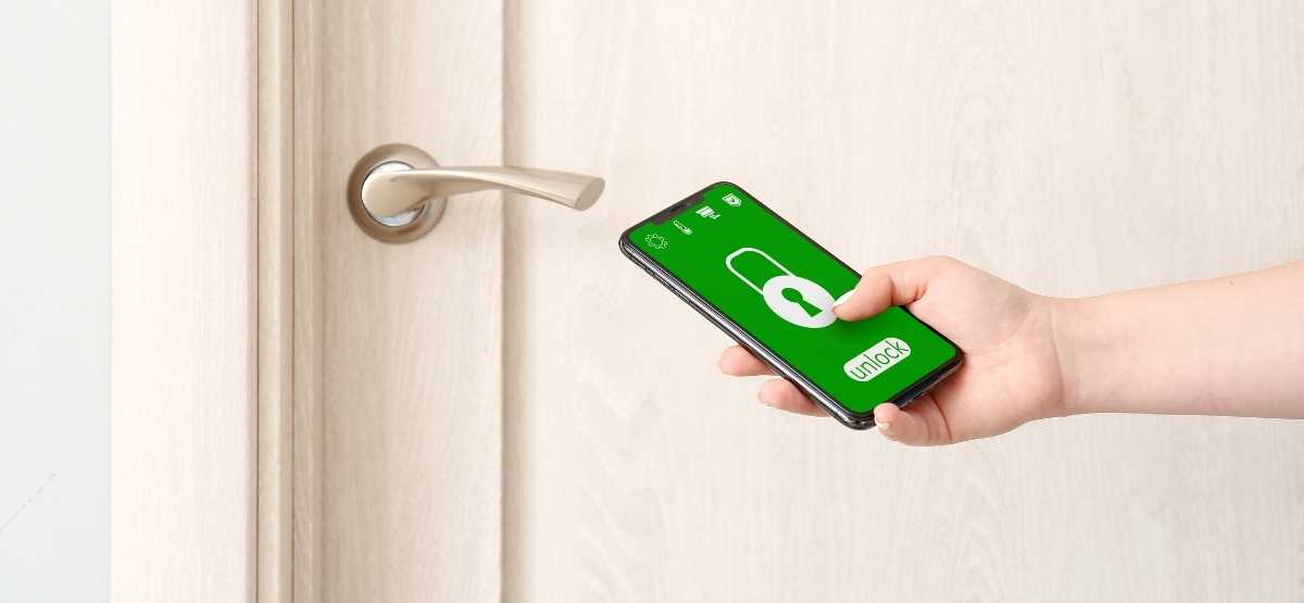 KeyCenterSmart's tweet photo. 4 beneficios de digitalizar las #llaves de acceso de un edificio:
1️⃣  Control de todos los movimientos
2️⃣  Seguridad mejorada para datos confidenciales
3️⃣  Seguridad mejorada para todos en el edificio
4️⃣  Evitar la molestia de usar llaves metálicas 
https://t.co/Bd0JdIhi6P https://t.co/hil4Y8nya2