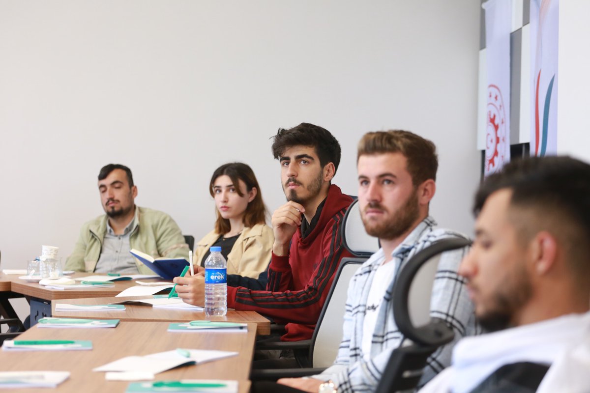 dakasogip tweet media