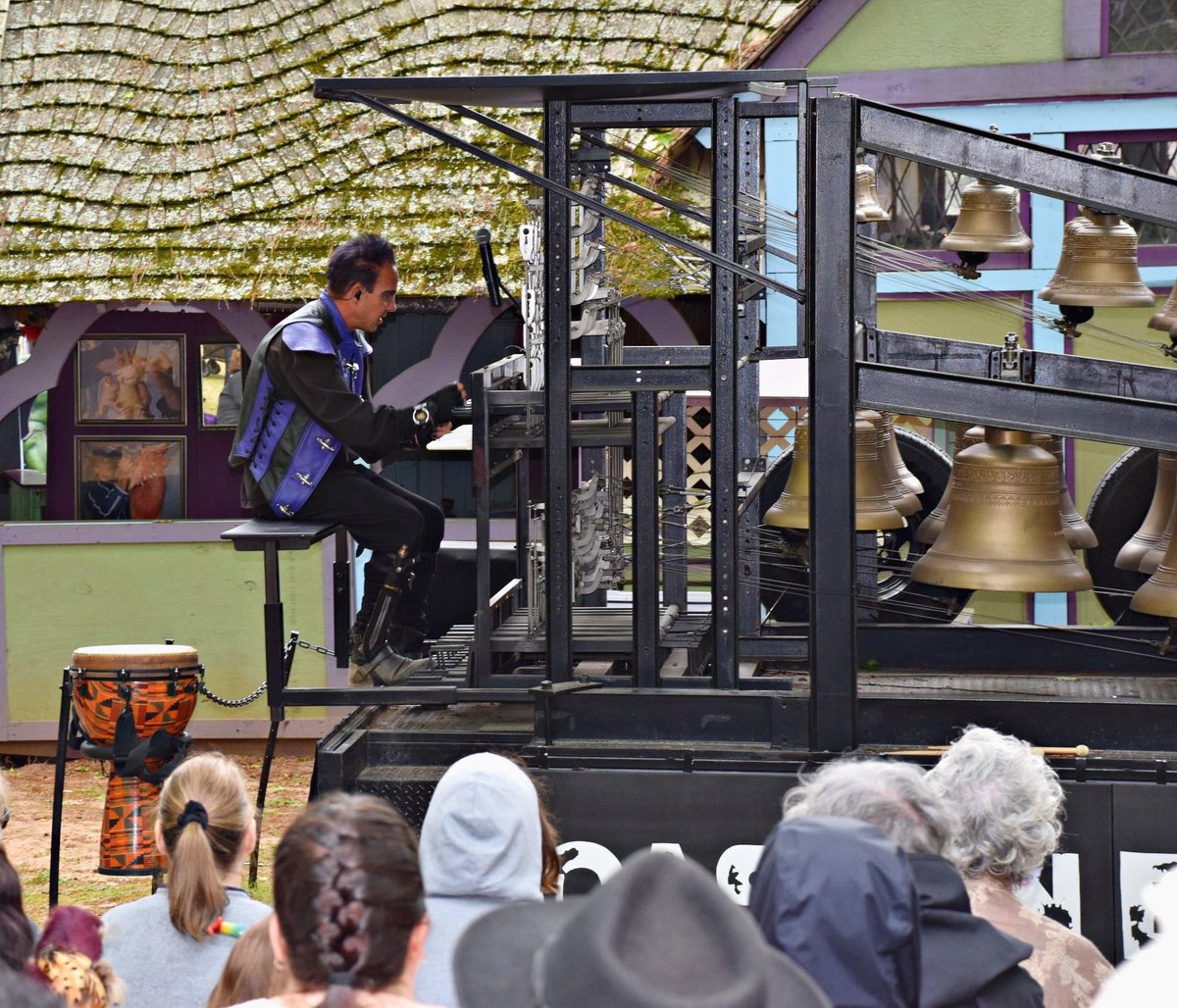 Wizarding Weekend at the Georgia Renaissance Festival 🧙‍♂️

My new album, The Gothic Tales is available to purchase at festival today!!

Showtimes: 11am, 12.15pm, 1.30pm, &amp; 4pm 🎶
Tavern on the Hill 📍
Cast in Bronze show 🔔

📸 GST_Phantom Photography

#georgiarenaissancefestival