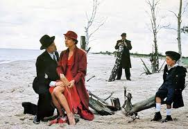 merlinpapin3's tweet photo. Un Jour, Une réplique 

- Vous savez, M. Bebra... à vrai dire, je préfère être spectateur, et laisser mon petit art fleurir en secret.

#LeTambour de #VolkerSchlöndorff (1979) 

@FredOL69007 https://t.co/IDe2rfGPGz
