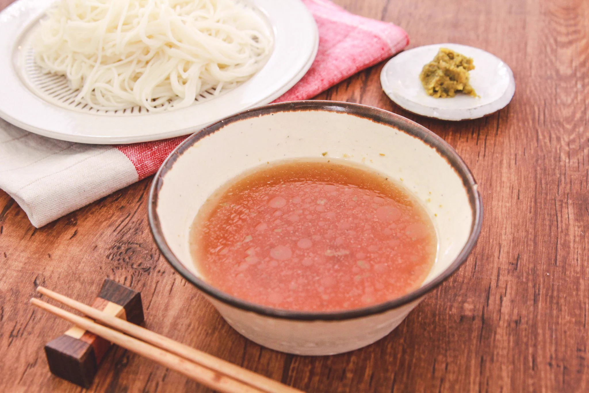 とにかくさっぱり食べたいときに最高、そんなつけつゆに仕上がる？！素麺好きさん必見のつけつゆレシピ！