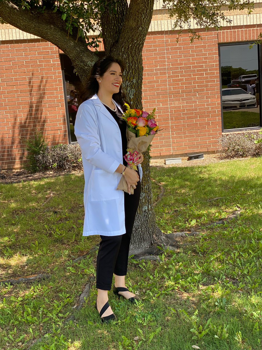 james_brandt's tweet photo. Congrats Nurse Grace, we are very proud of you! #BaylorGrad https://t.co/KAmLhaVjWb