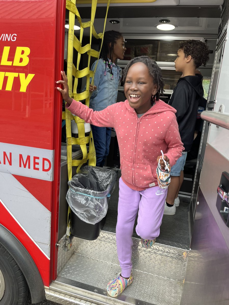 tracy_ingram's tweet photo. Rocky Creek’s “Career Day Carnival, which act will you follow?”was amazing!!! Thank you to all of our parents who came! 🤩 @RCE_HCS #FueledByEnthusiasm #DrivenBySuccess #WeAreRacers https://t.co/IeS8Mp4EoJ