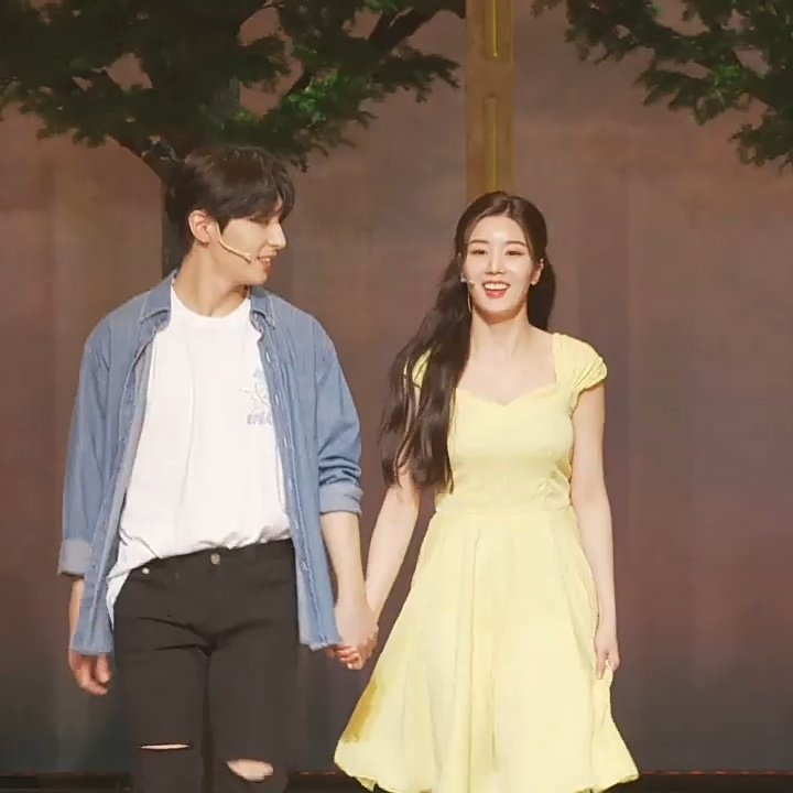 eunyoonpost's tweet photo. To this https://t.co/RglBO0tdf6