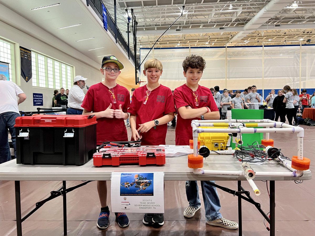 jsms_robotics's tweet image. Safety inspection passed ✔️ Nearly ready for round 1! Let’s go Thrill Gills! @KCS_Sevier