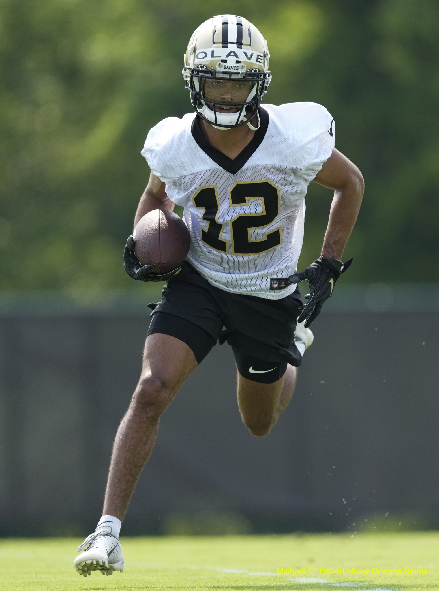 PFF on X: 'Chris Olave in a Saints jersey ⚜️ The Saints WR room is DEEP 