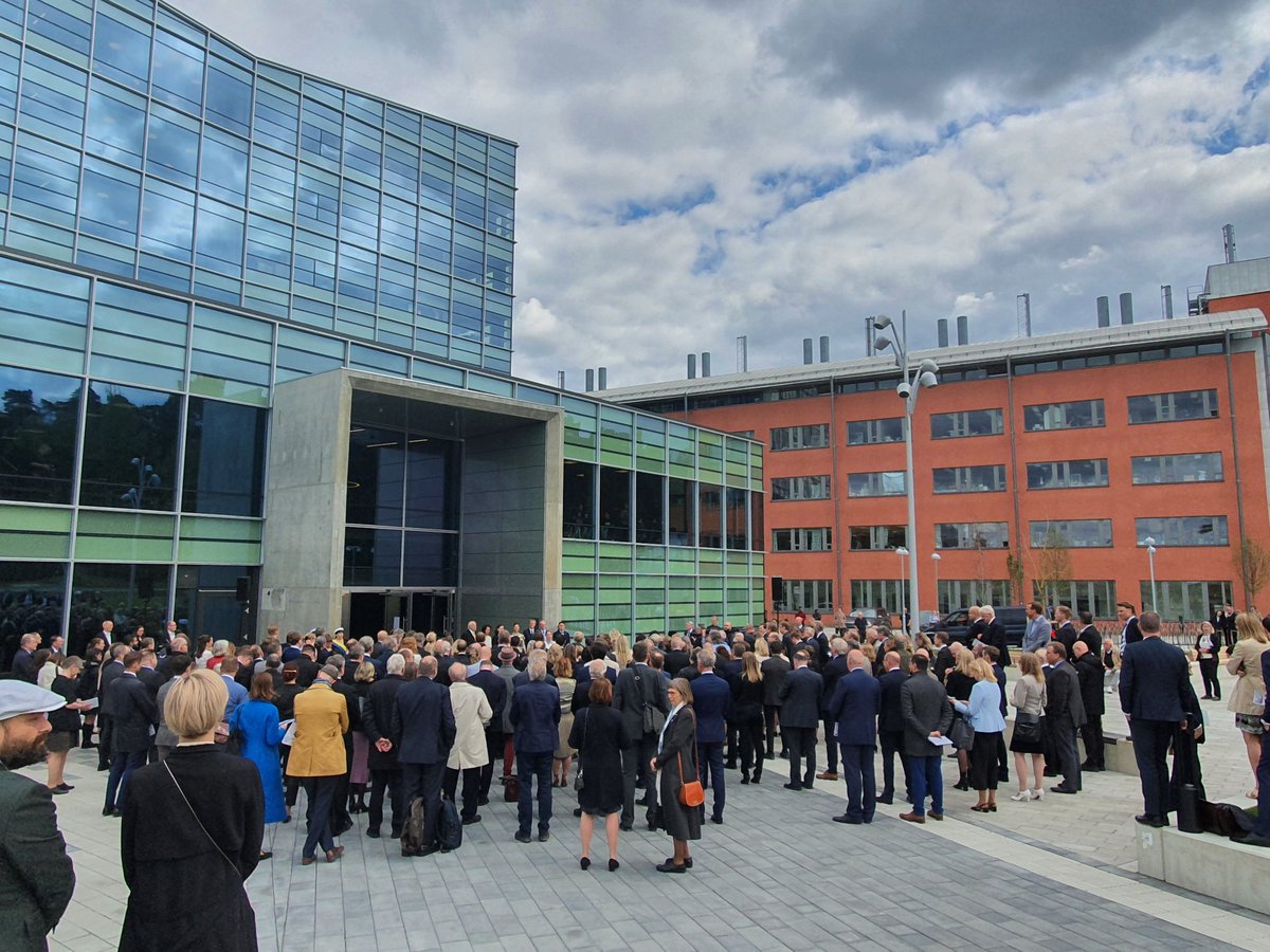 Gradientech's tweet image. New Ångström Lab, the largest construction project in the history of @UU_University is now officially inaugurated by HRH Viktoria, Crown Princess of Sweden! #Gradientech, spin-out from Ångström Lab research, honoured to take part in the celebration!
youtu.be/HSudFbjgv4E