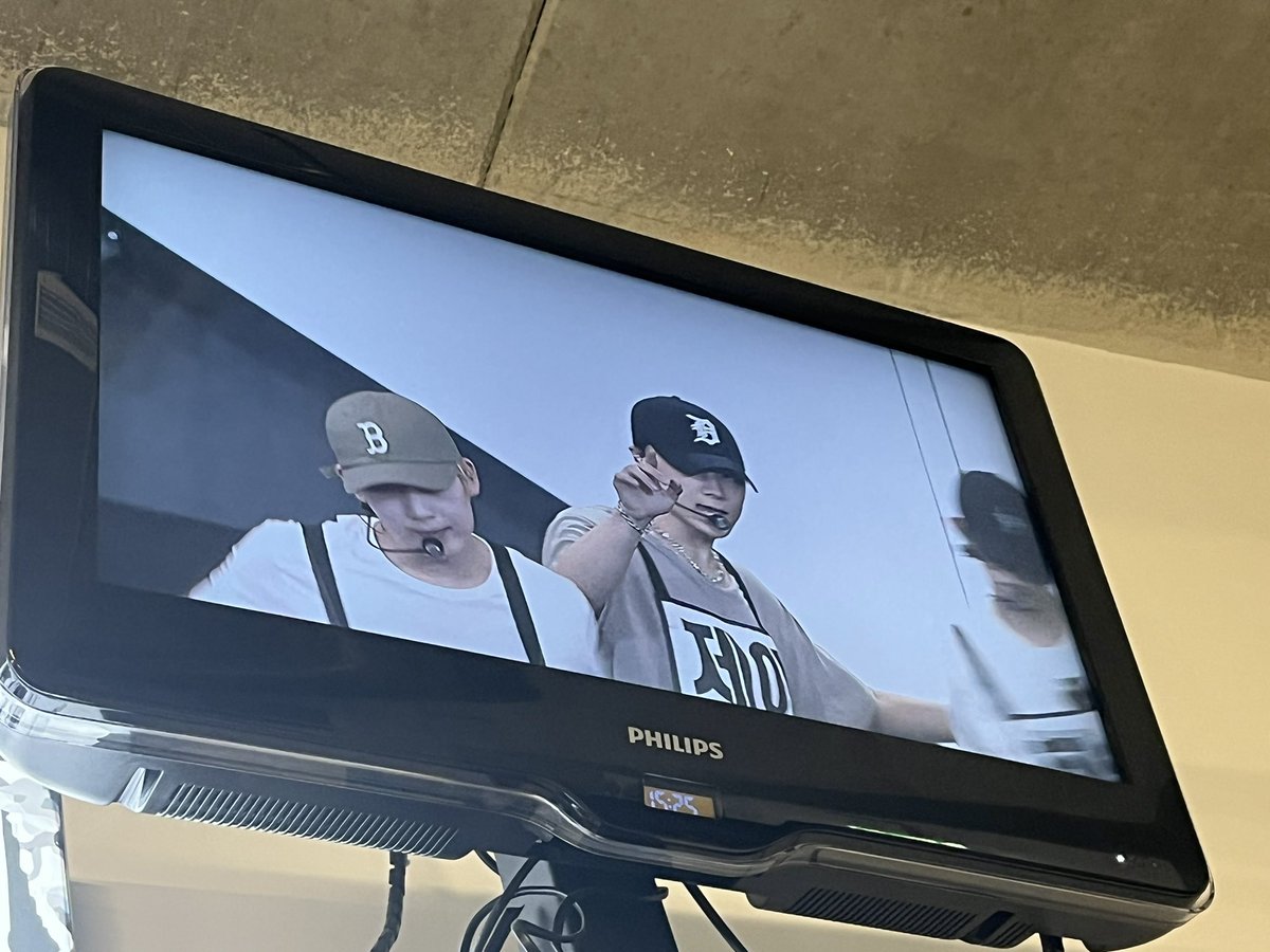 enhypenupdates's tweet photo. [PHOTO] 220514

ENHYPEN having their rehearsals at K-pop Flex!

© HallyuDoing

@ENHYPEN_members @ENHYPEN #ENHYPEN #엔하이픈 #ENHYPENatKpopFlex https://t.co/2s16t8Ixjd