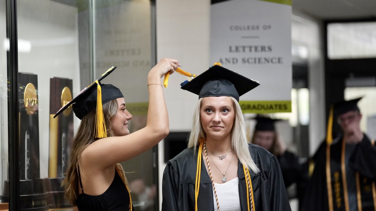 uwoshkosh's tweet photo. Happy commencement day, Titans! 🖤💛 

#uwograd https://t.co/0h0GVlhKSD