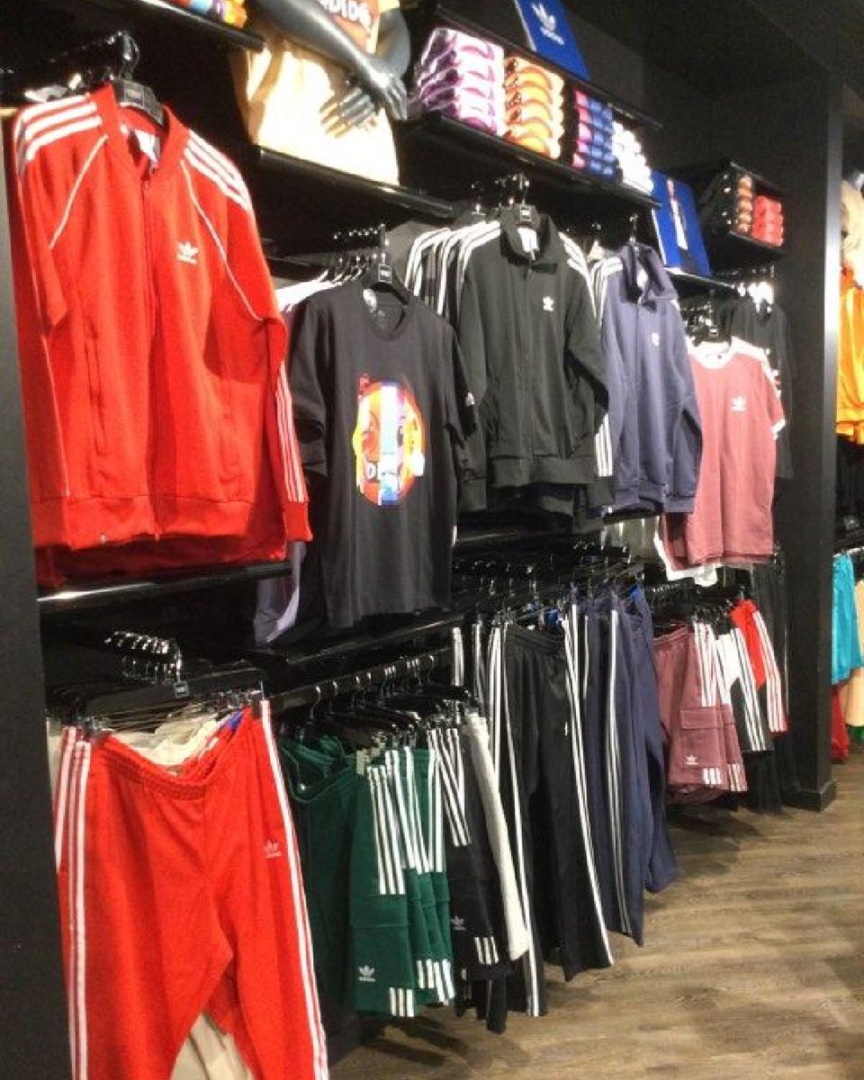 From the tennis courts to the streets, the <a href="/adidas/">adidas</a> Stan Smith has been a footwear staple since its debut in the ‘60s. The minimalist style of the Stan Smith has enabled it to stand the test of time. Get yours now at <a href="/adidas/">adidas</a> and <a href="/jimmyjazz/">MJ Fan</a>. bit.ly/2H7odm9