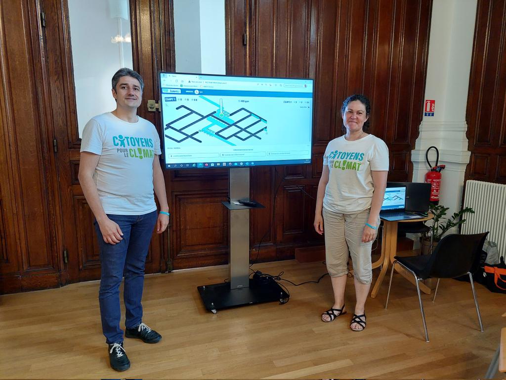 Olivier et Nathalie de <a href="/CPLCFrance/">Citoyens Pour Le Climat</a> vous attendent à l'<a href="/AcademieClimat/">Académie du Climat</a> 
#fimc2022 <a href="/Forumeteoclimat/">Forum Météo Climat #FIMC2025 🌎</a>