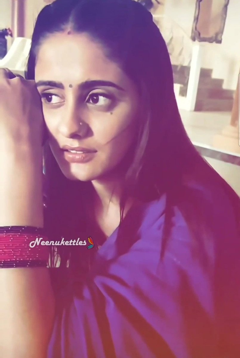 neenukettles1's tweet photo. Waiting to see her new look.

Ayesha is looking so pretty in these simple chiffon sarees with minimum makeup  ❤️
Best part, she is carrying it so well, unlike the other so called lead.

#AyeshaSingh 
 #GhumHaiKisikeyPyaarMeiin https://t.co/Dxoi218x50