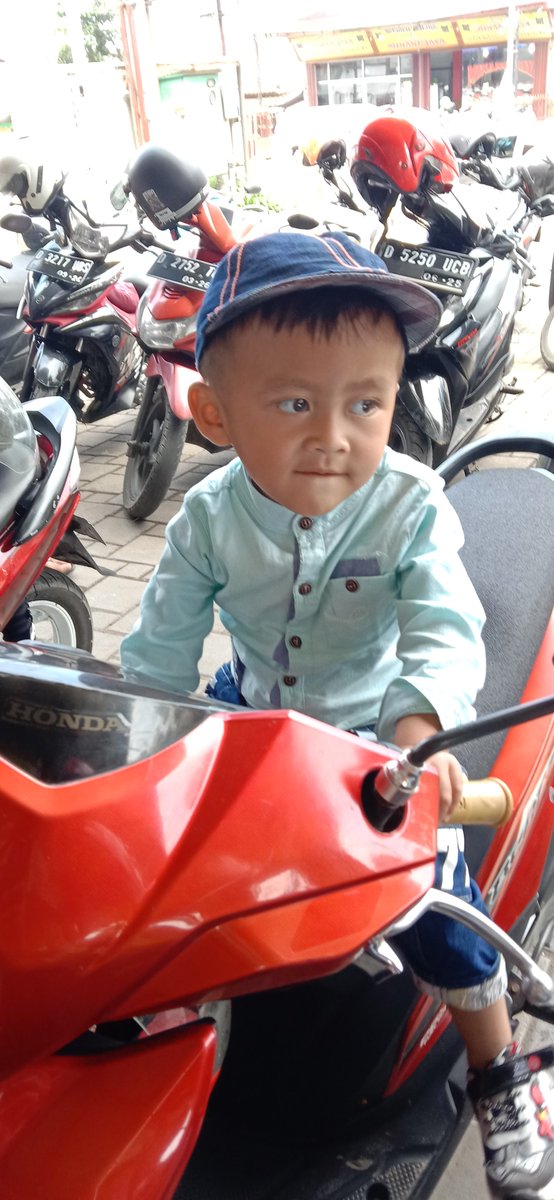 luthfihamdanni (@luthfihamdanni) on Twitter photo 