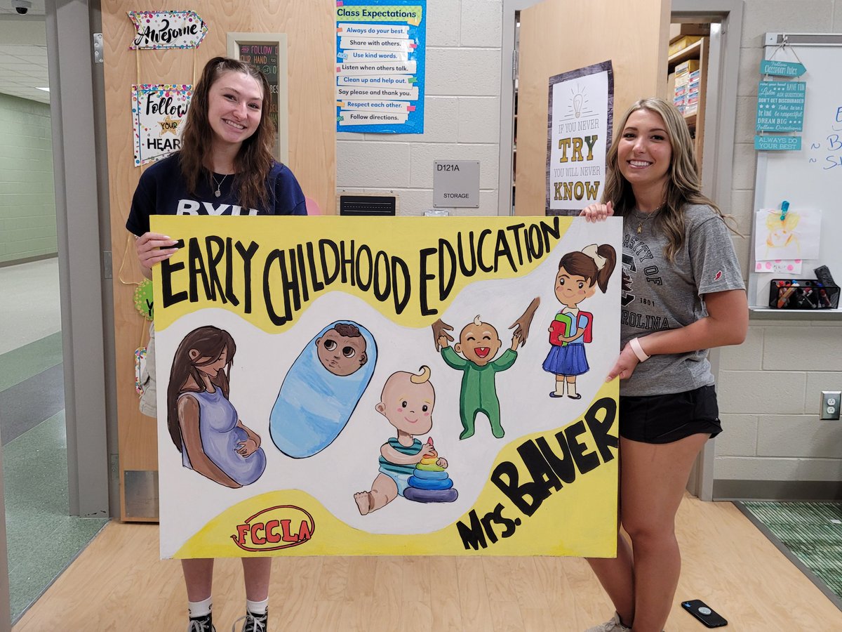 bauerfacs's tweet photo. @CatawbaRidge @loganhCR @WilsondCRONE These incredible artists completed this beauty for my classroom..#truetalent #theywillbesomissed #ecerocks https://t.co/c7k0pgEEv7