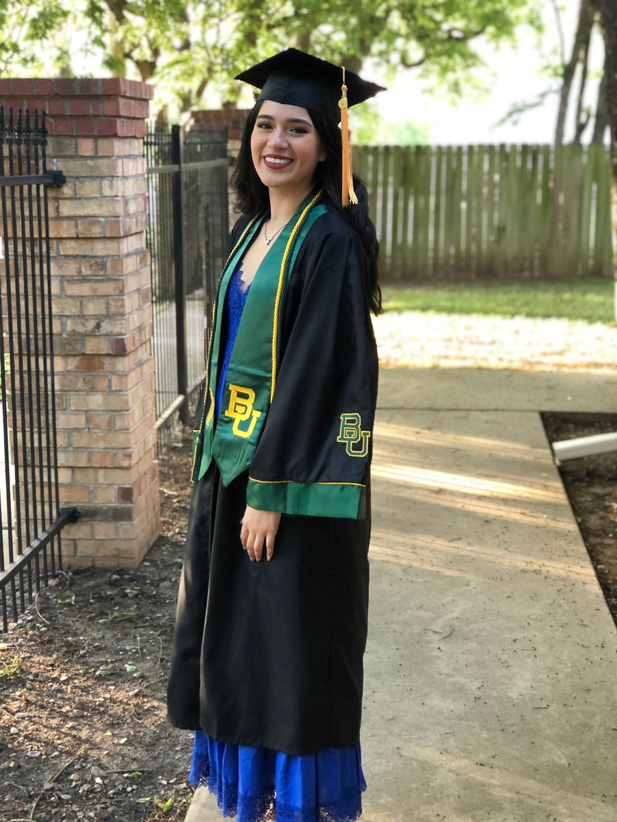 james_brandt's tweet photo. The newest Baylor Nurse! Congrats Grace!! #BaylorGrad #Sicem #BaylorNurse https://t.co/TSR69hrBYi