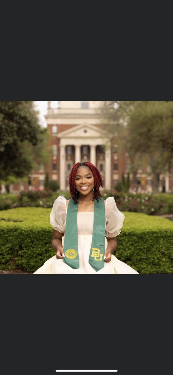 AMontrice04's tweet photo. Here to see my beautiful niece graduate at Baylor University #BaylorGrad https://t.co/Ps2ph8Rw2u