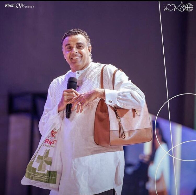 tegaAjiseMin's tweet photo. @FirstLoveCenter #CelebratingBishopDag 
Happy birthday to a Gods general my spiritual mentor and father. Love you https://t.co/C7MkZ2IN10