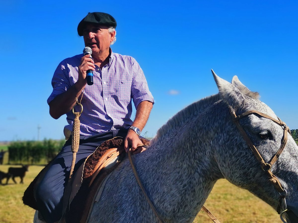 Gira ANGUS!!
Zerbino DESTACA LA HISTORIA DE SAN JOSÉ DEL YAGUARI.
<a href="/SJ_Yaguari/">San José del Yaguarí</a>