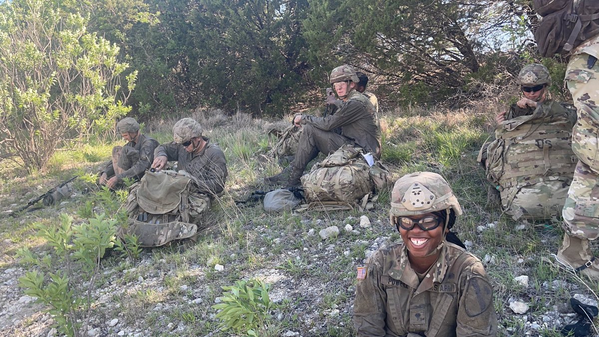 1stSQDN7thCAV's tweet photo. The past two days. GARRYOWEN conducted our Spur Ride out in the Fort Hood Training Area! Will get some more pictures posted but here’s a snapshot of what the spur candidates had to go through. GARRYOWEN!! #Traditions | #Stetsons | #Spurs https://t.co/qdJMZ8cNsG