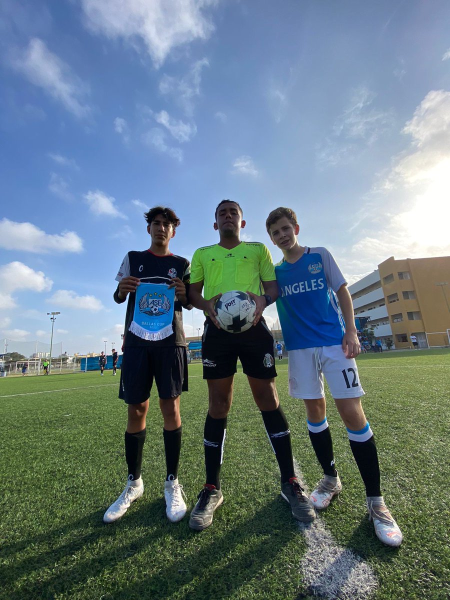 Angeles_SoccerE's tweet photo. Comienza el 3er partido del equipo 2008X en Copa Mazatlán de fútbol 11.
#Estoy #AngelesSoccerElite #copamazatlan #GoASE https://t.co/IiScIrNdNW