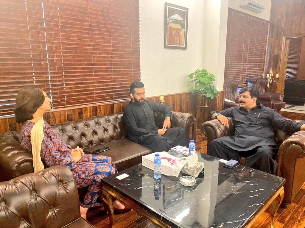 MinisterEduGos's tweet photo. Director Education British Council 🇵🇰Dr Nishat Riaz Called on Minister for Education and Culture @sardarshah1 to discuss the mutual interest mainly the participation of #Sindh #EducationDept in Education World Forum -the Global Education Ministers' Summit- taking place at 🇬🇧 UK https://t.co/4NUpSmkJF1