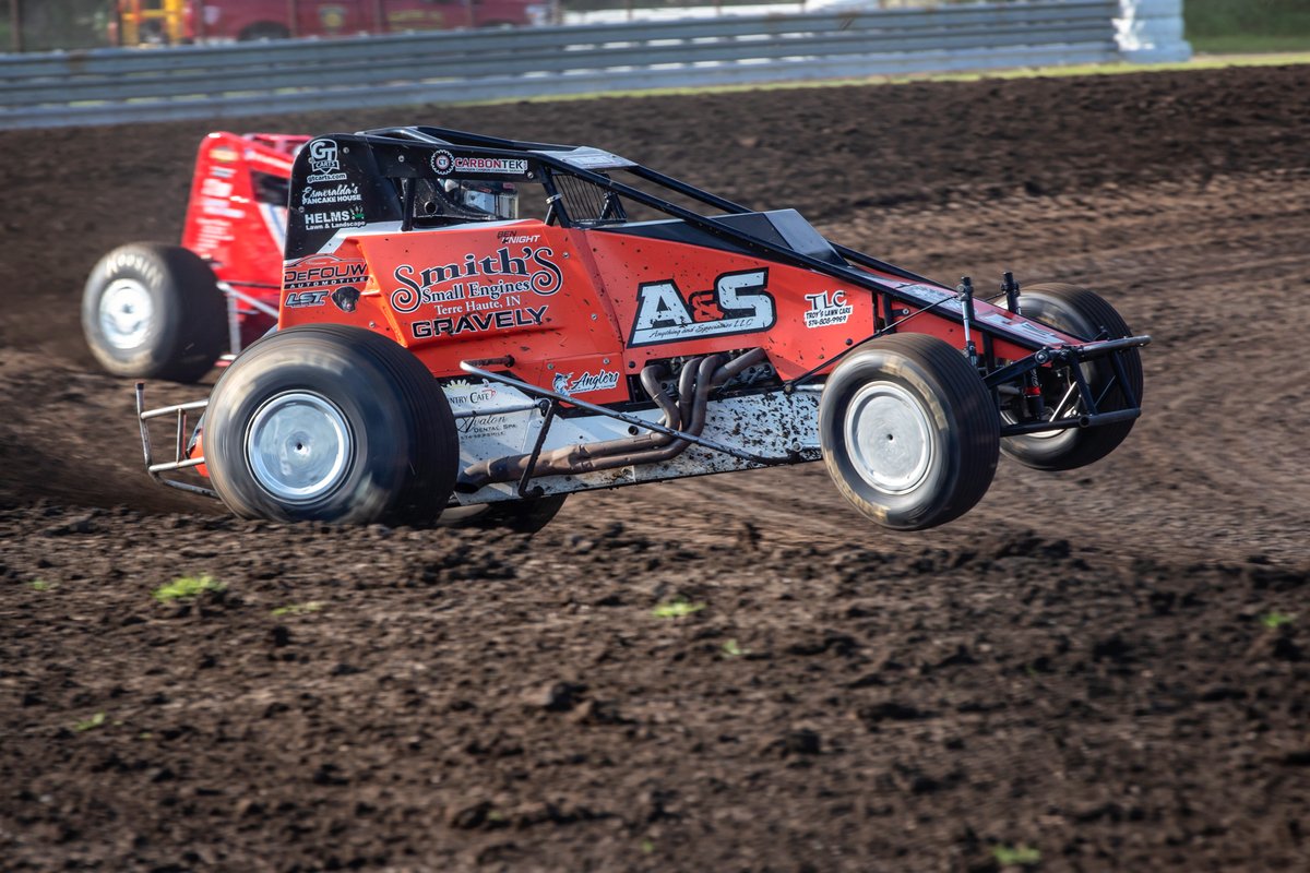 IRIphotography's tweet photo. A few shots from @GasCitySpeedway sprint cars last night. https://t.co/LLc8Mc8TQC