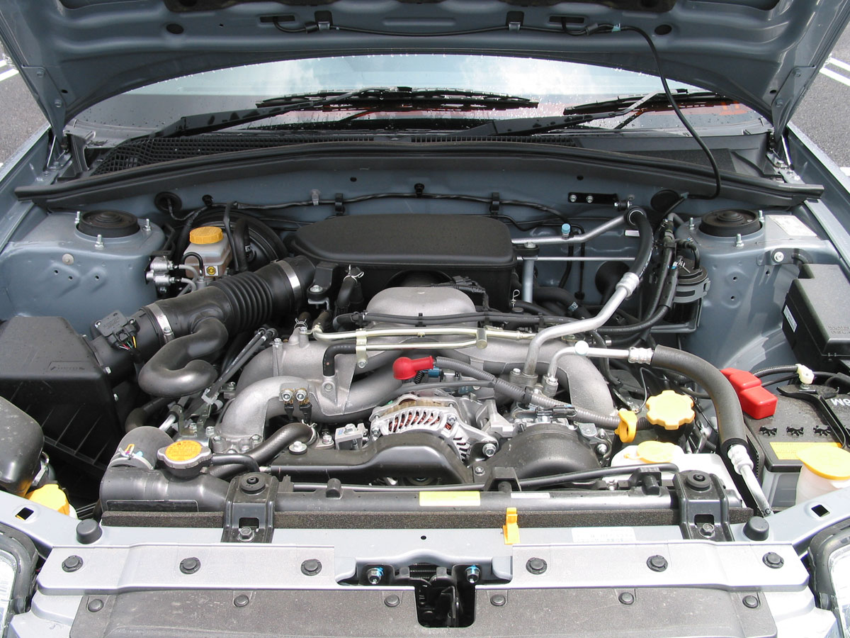 nami_fan2's tweet photo. @SUBARU_CORP #水平対向エンジン生誕祭 

#ER27 初代アルシオーネ(#AX9) 国内市販車初の水平対向六気筒
#EJ20 初代レガシィ(#BF5) スバル初のDOHCターボ
#EJ20 2代目フォレスター(#SG5) 確かこの頃から等長等爆に
#FB25 5代目レガシィ(#BRM) FBは(Future Boxer)の略との事 https://t.co/beTScLz9ZF