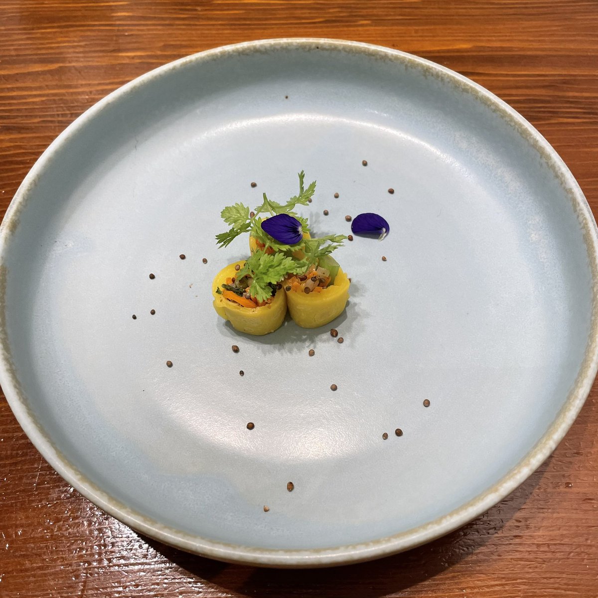 t_c_monster's tweet image. オシャレすぎて脳が混乱する韓国料理を
仲良し同期と食べてきたである。
#HASUO #広尾