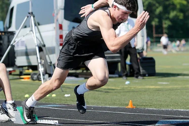WeAreSCHS44837's tweet photo. ❗️ATTENTION❗️ Trey Beverly broke the 400m dash with a run of 50.22 at the Conference meet! The boys 4x400m relay, Trey Beverly, Carson Music, Isaac Blair, and Parker Gray, broke the meet record and their own record with a run of 3:29.51!!! Congrats boys! #GOTROJANS https://t.co/wLVCOOOjLB