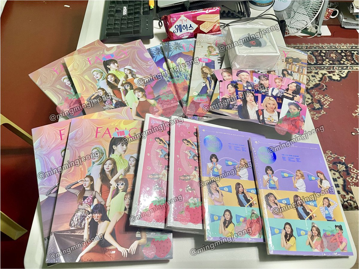 mingmingjeong's tweet photo. Sealed Albums are here!! 🎉🎉🎉🔥
Bumili ng unsealed, bumili din ng sealed 😂 
bumili pa ng sterilizer 🤦🏼‍♀️ gusto ko kasi yung the feels photocards 😂
Sino may gusto? Para sa ringpop😂🤗

#mingmingbuys
#twice #fancyyou #whatislove #cbzsterilizer #thefeels https://t.co/2pWjKvKWFo
