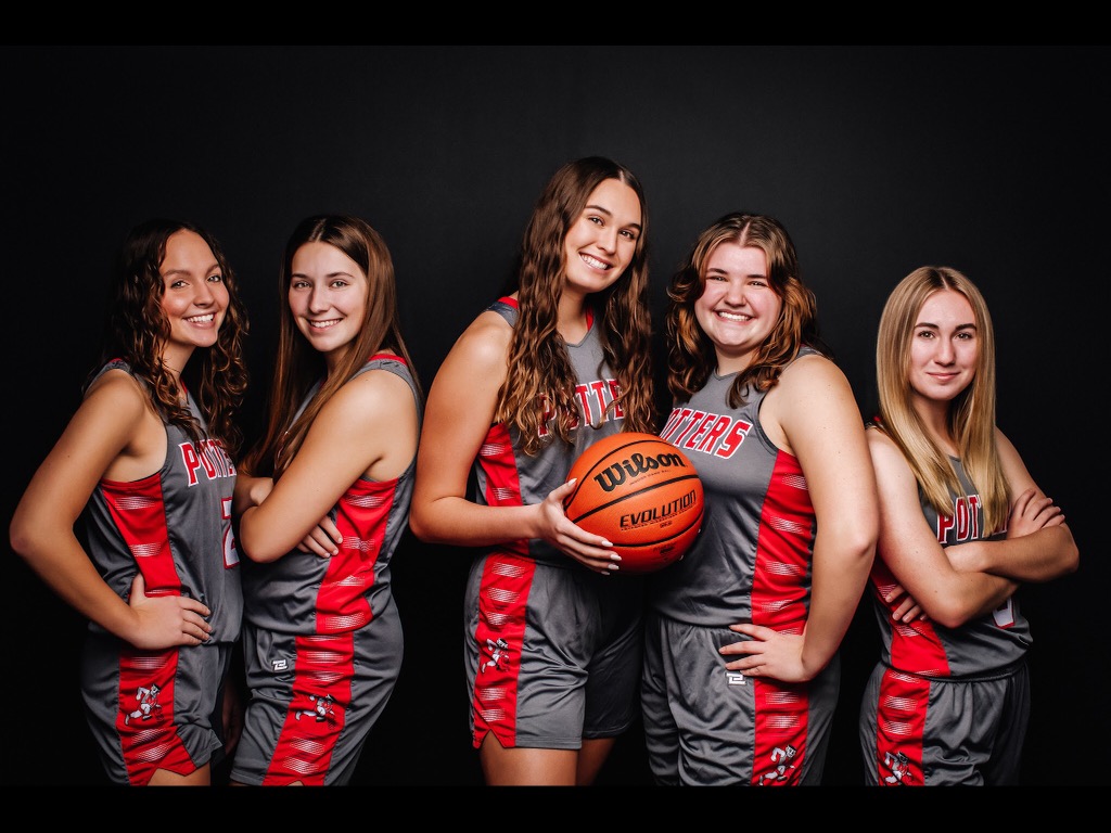 Congrats to our Seniors on graduating today!! Thank you for all you’ve done for each other and the program! #Sisterhood